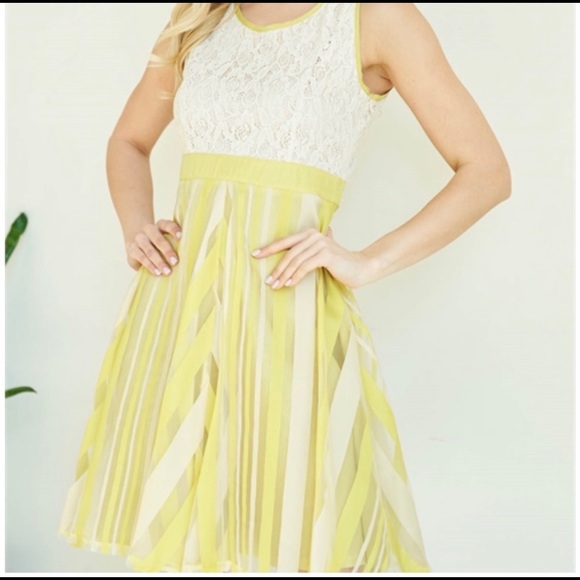 New! Clearance 🔥 Light Yellow Beige Lace, Bows, Stripes, Lined Bow Back Dress - Picture 2 of 5